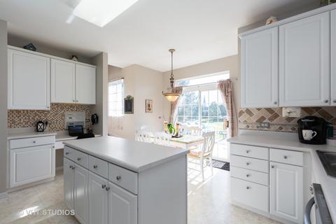 1022 Angle Tarn, West Dundee, IL 60118 photo 9