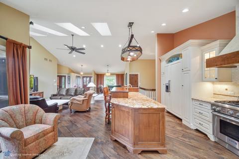 1050 Surrey Ln, Itasca, IL 60143 photo 13