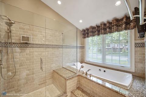 1050 Surrey Ln, Itasca, IL 60143 photo 18