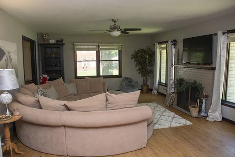 209 W North St, Morrison, IL 61270 photo 8