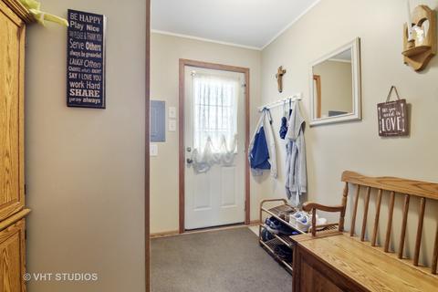 908 Hayden Dr, Mchenry, IL 60051 photo 5