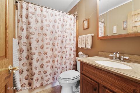 908 Hayden Dr, Mchenry, IL 60051 photo 10