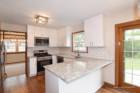 515 Camdon Cir, Bartlett, IL 60103 photo 9