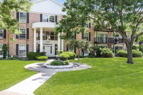 5300 Carriageway Dr #109, Rolling Meadows, IL 60008 photo 2