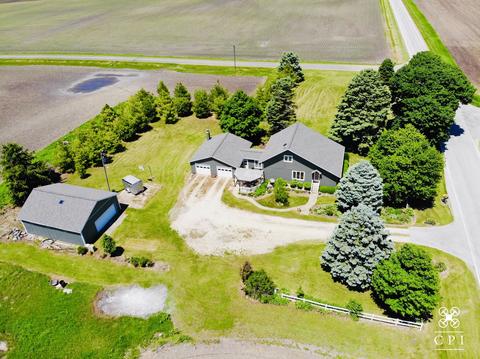 3495 E 12th Rd, Ottawa, IL 61350 photo 1