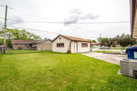 9237 Willow Ln, Bridgeview, IL 60455 photo 19