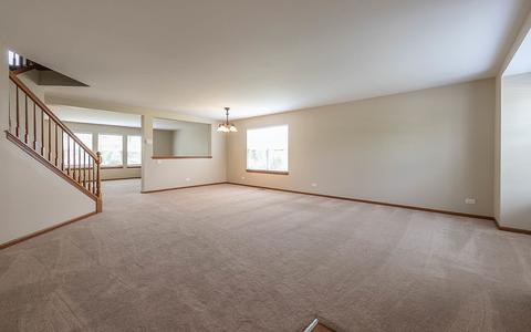 16305 Spring Creek Ln, Plainfield, IL 60586 photo 2