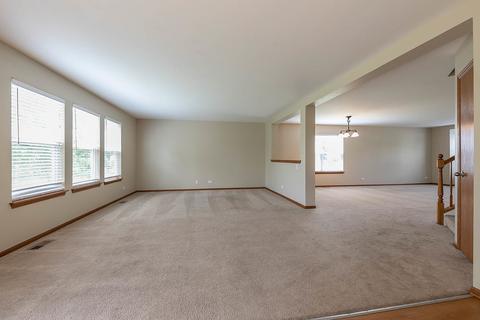 16305 Spring Creek Ln, Plainfield, IL 60586 photo 7