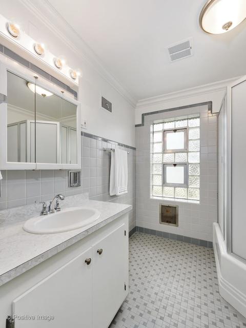 650 Windsor Rd, Glenview, IL 60025 photo 16