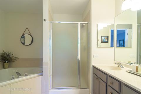 5587 Mcdonough Rd, Hoffman Estates, IL 60192 photo 14
