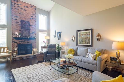 5587 Mcdonough Rd, Hoffman Estates, IL 60192 photo 8