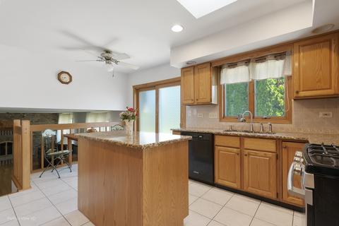 31 E Wend St, Lemont, IL 60439 photo 6