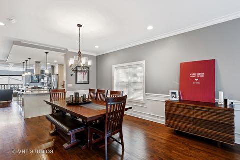 2953 N Gresham Ave, Chicago, IL 60618 photo 6