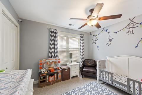 2953 N Gresham Ave, Chicago, IL 60618 photo 17
