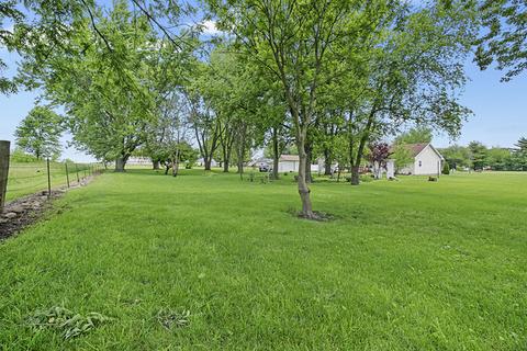 107 N State, Fairmount, IL 61841 photo 5