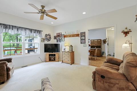 107 N State, Fairmount, IL 61841 photo 14