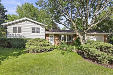 1071 Polly Ct, Elgin, IL 60120 photo 1