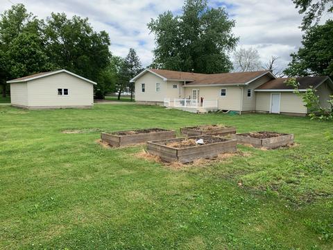 302 S Walnut St, Arrowsmith, IL 61722 photo 12