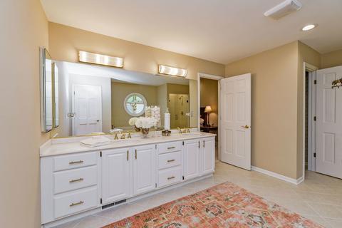 1344 Academy Ln, Wheaton, IL 60189 photo 15