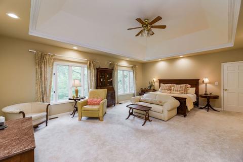 1344 Academy Ln, Wheaton, IL 60189 photo 14