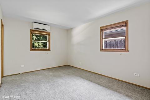121 Wilshire Dr, Wheeling, IL 60090 photo 6