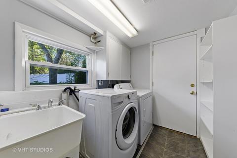 1900 Koehler Dr, Des Plaines, IL 60018 photo 13