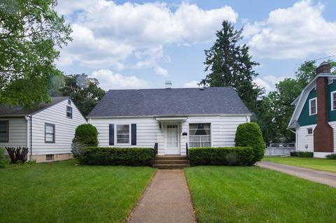607 Orange St, Elgin, IL 60123 photo 2