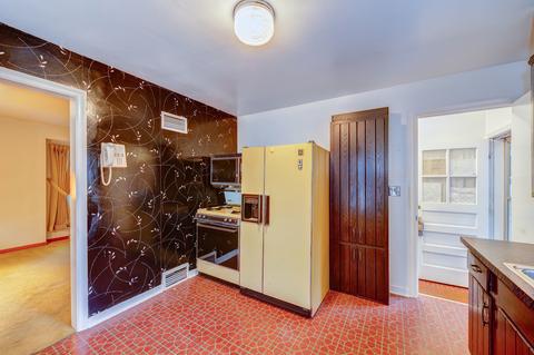 607 Orange St, Elgin, IL 60123 photo 9