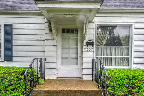 607 Orange St, Elgin, IL 60123 photo 3