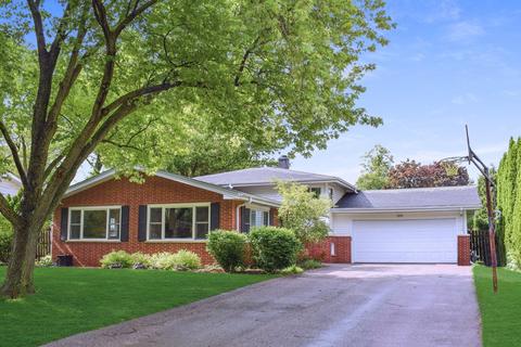 1213 E Prairie Ave, Wheaton, IL 60187 photo 1
