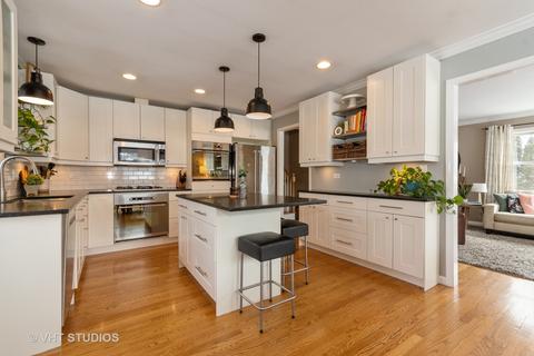 1213 E Prairie Ave, Wheaton, IL 60187 photo 4