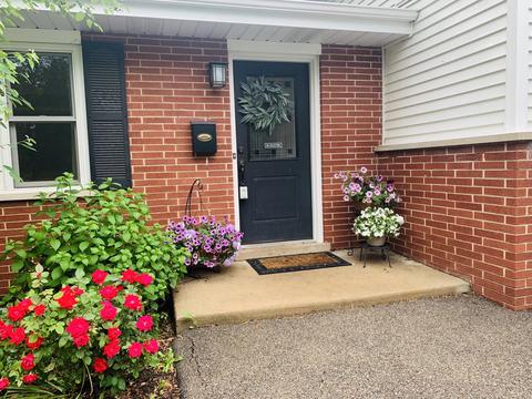 1213 E Prairie Ave, Wheaton, IL 60187 photo 2