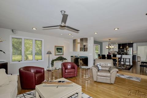 812 S Riverside Dr, Mchenry, IL 60050 photo 6