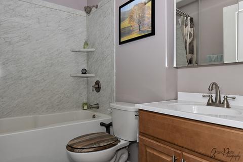 310 N Kent Rd, Mchenry, IL 60051 photo 10