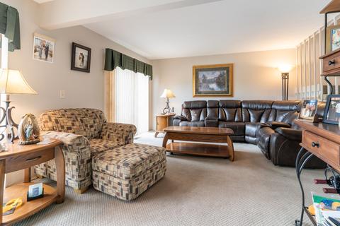 768 Golfview Dr, Roselle, IL 60172 photo 7