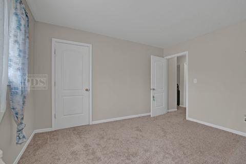835 Richard St #E, Aurora, IL 60506 photo 14