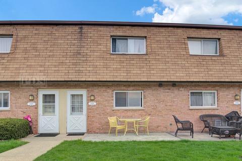 835 Richard St #E, Aurora, IL 60506 photo 20