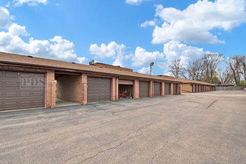 835 Richard St #E, Aurora, IL 60506 photo 17
