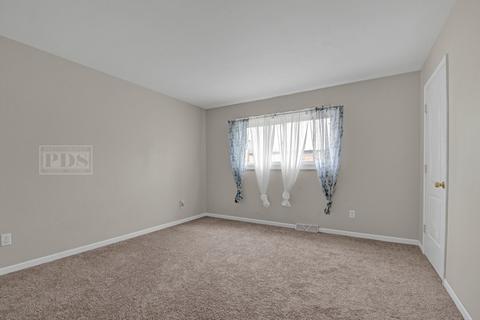 835 Richard St #E, Aurora, IL 60506 photo 15