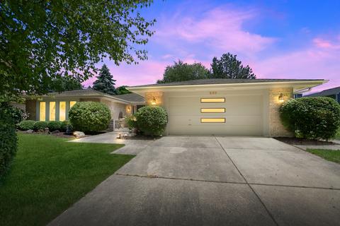 893 Brewster Ln, Bartlett, IL 60103 photo 3