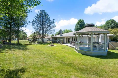 893 Brewster Ln, Bartlett, IL 60103 photo 19