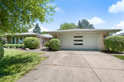 893 Brewster Ln, Bartlett, IL 60103 photo 2