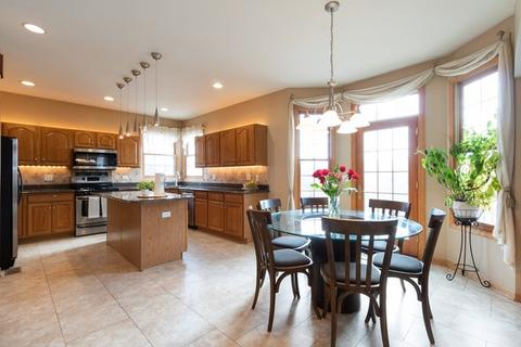 5375 Fox Path Ln, Hoffman Estates, IL 60192 photo 6