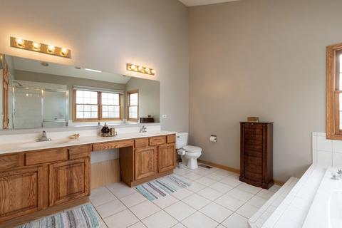 5375 Fox Path Ln, Hoffman Estates, IL 60192 photo 16