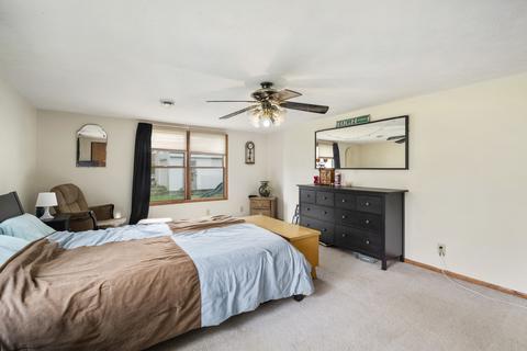 306 E Main St, Gardner, IL 60424 photo 16