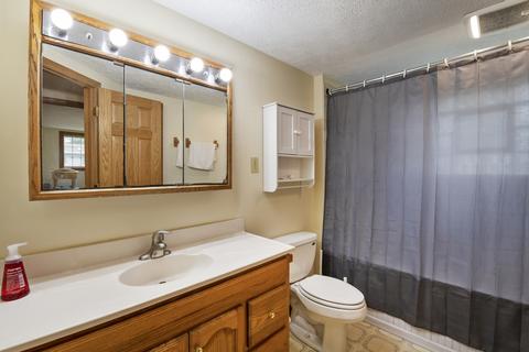 306 E Main St, Gardner, IL 60424 photo 17
