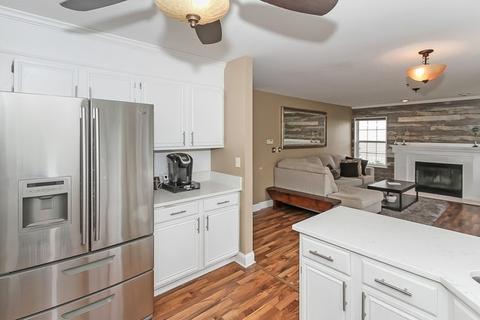 1464 Newcastle Ln, Bartlett, IL 60103 photo 8