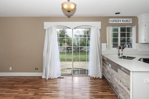1464 Newcastle Ln, Bartlett, IL 60103 photo 12