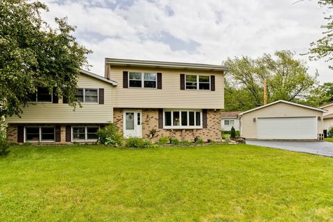 65 Brook Ln, Lindenhurst, IL 60046 photo 1