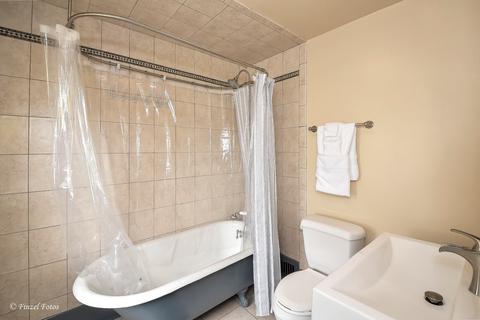 45 Center St, Algonquin, IL 60102 photo 12